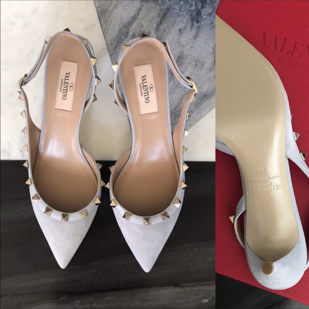 💯 Authentic Valentino Suede Heels
